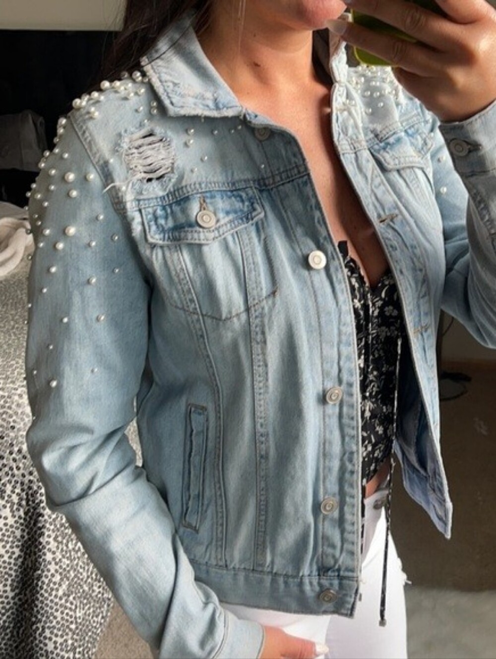 BKE Women's Light Wash Pearl-Embellished Denim Jacket-Size:M